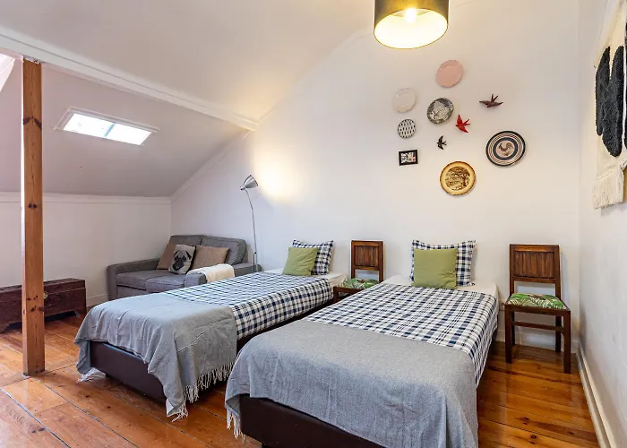 Third Floor Apartment At Graca Neighbourhood